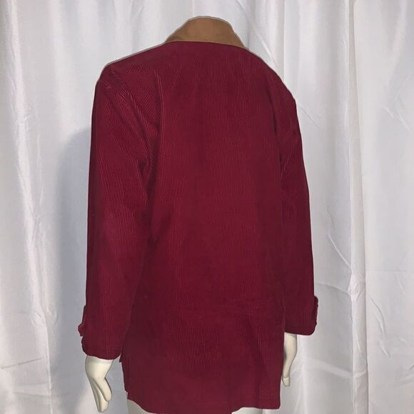 VGT corduroy button-down jacket. Size medium - Picture 7 of 10